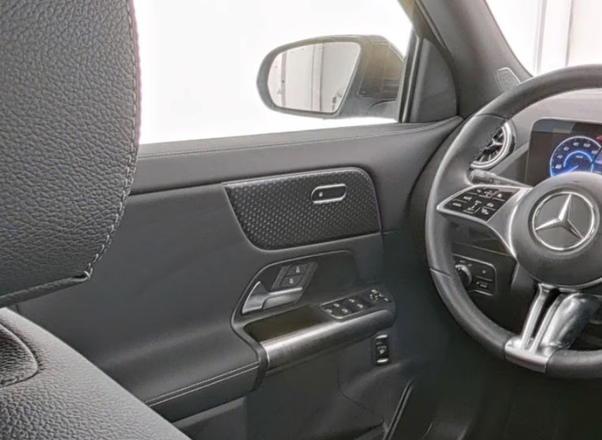 Mercedes EQA250+ Progressive Advance 5d