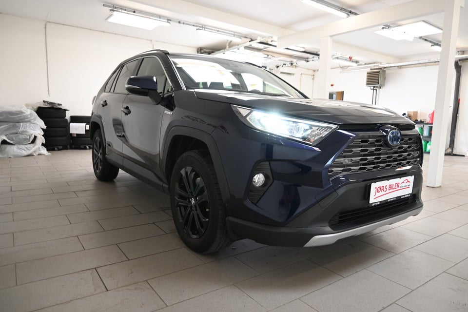 Toyota RAV4 2,5 Hybrid H3 Business MDS 5d