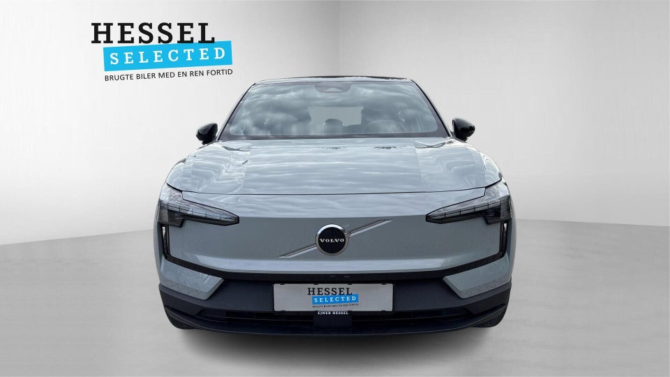 Volvo EX30 Standard Range Plus 5d