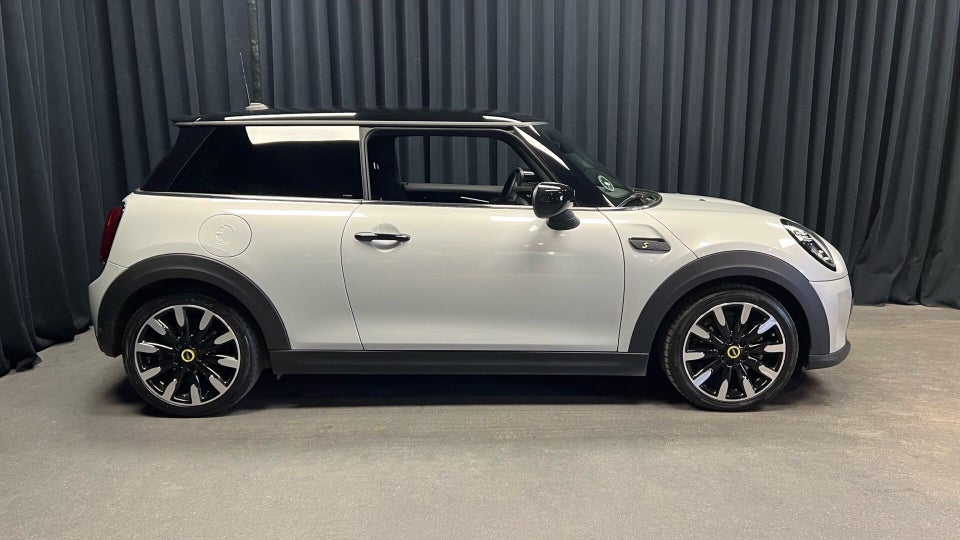 MINI Cooper SE Edition Premium Plus 3d