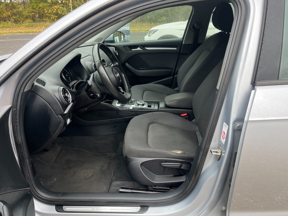 Audi A3 1,4 e-tron Sportback S-tr. 5d