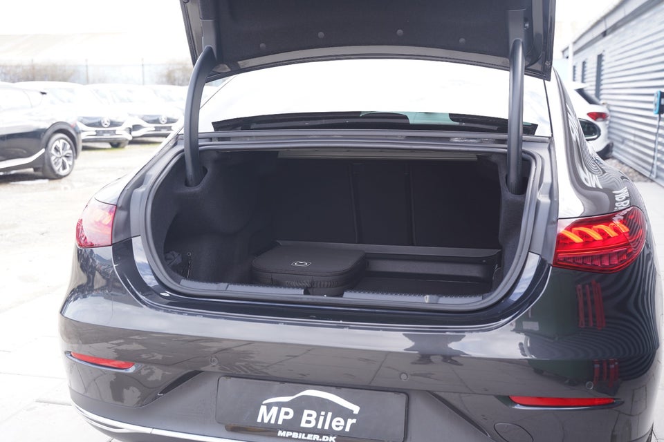 Mercedes EQE300 AMG Line 4d