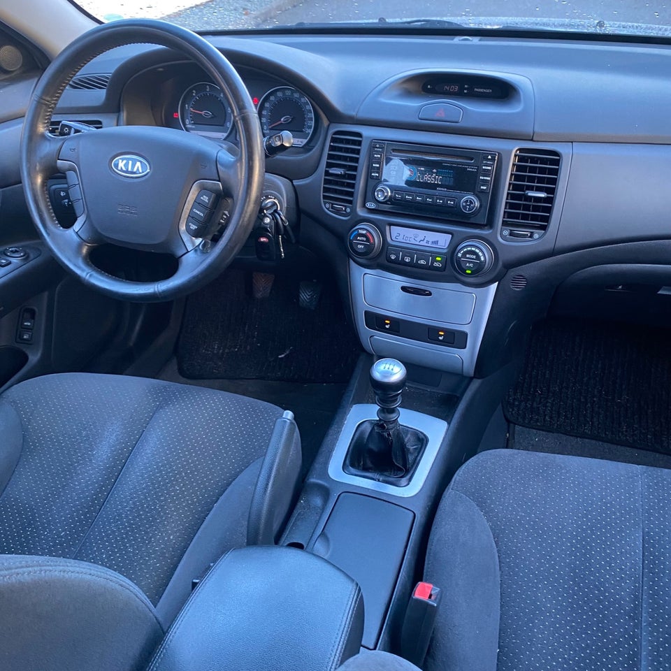 Kia Magentis 2,0 CRDi VGT 4d