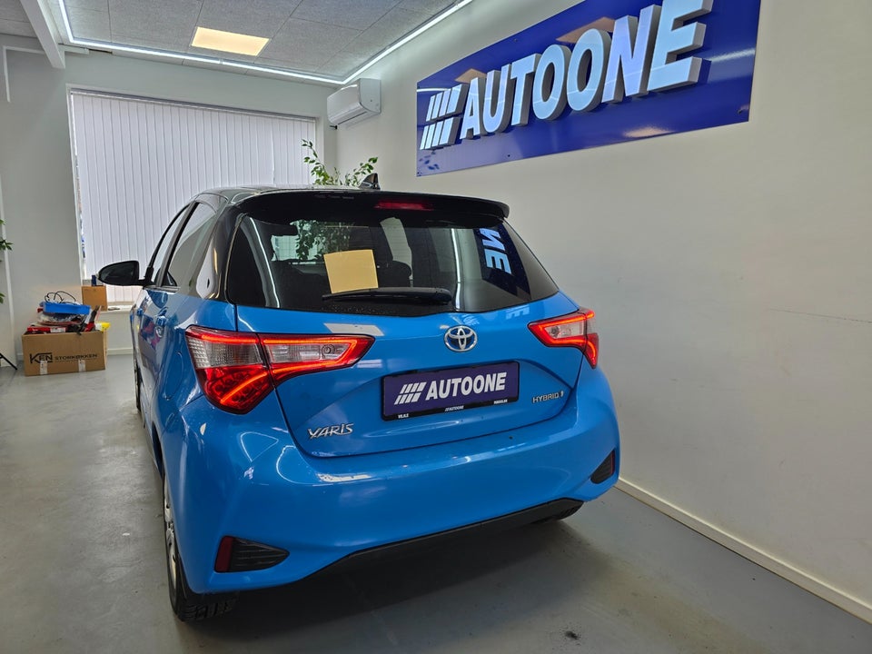 Toyota Yaris 1,5 Hybrid H3 Limited e-CVT 5d