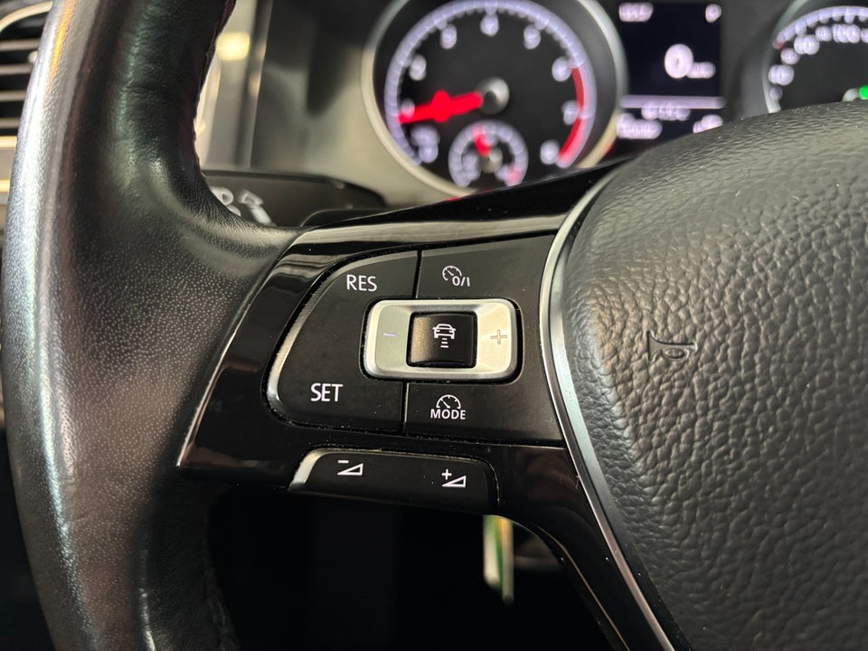 VW Golf VII 1,5 TSi 130 Comfortline Variant DSG 5d