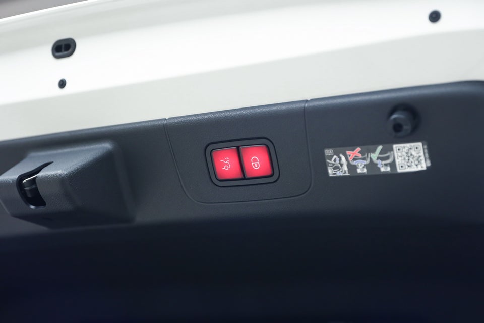 Mercedes CLA250+ EQ Progressive Premium 4d