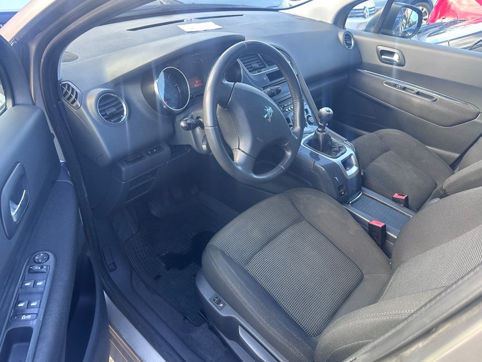 Peugeot 5008 2,0 HDi 150 Premium 7prs 5d