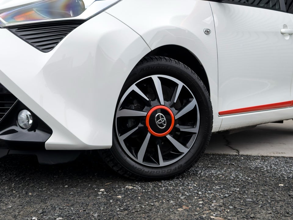 Toyota Aygo 1,0 VVT-i x-sky 5d