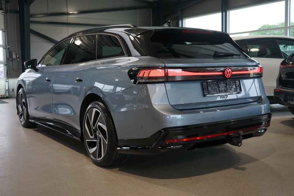 VW ID.7 77 Style Tourer 5d