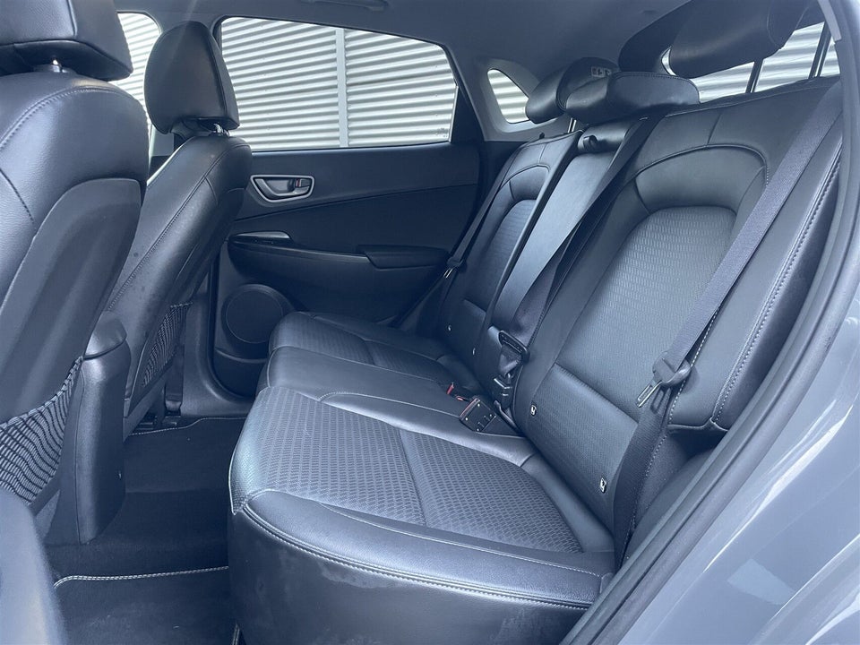 Hyundai Kona 64 EV Premium 5d
