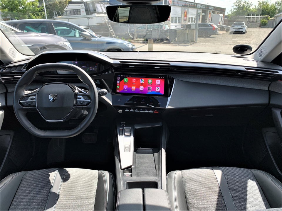 Peugeot 308 1,6 Hybrid First Selection+ EAT8 5d