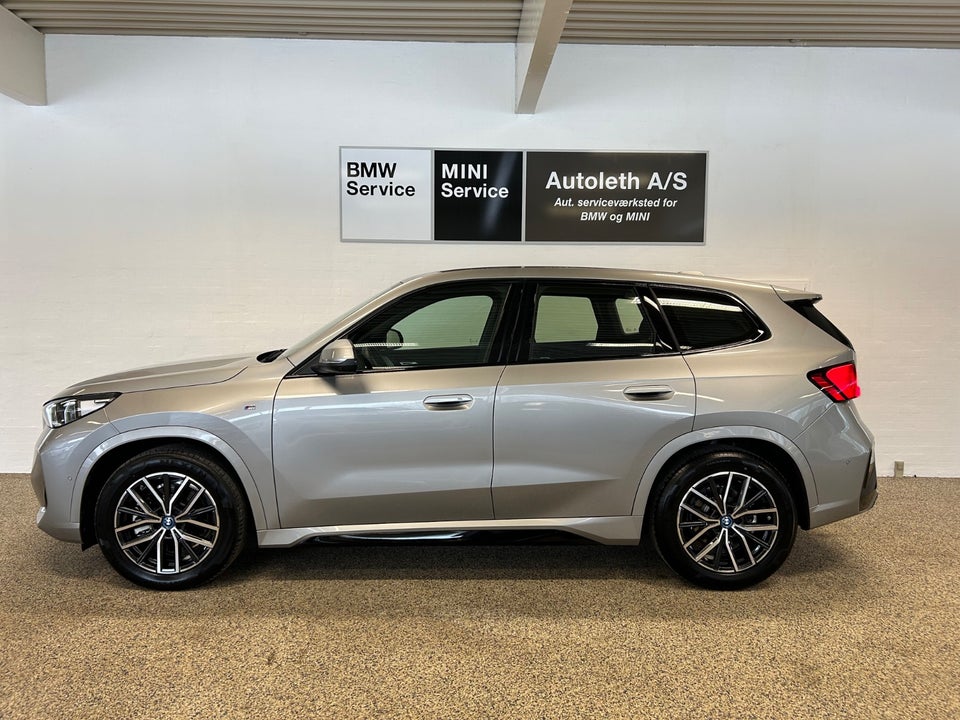 BMW iX1 xDrive30 Fully Charged M-Sport 5d