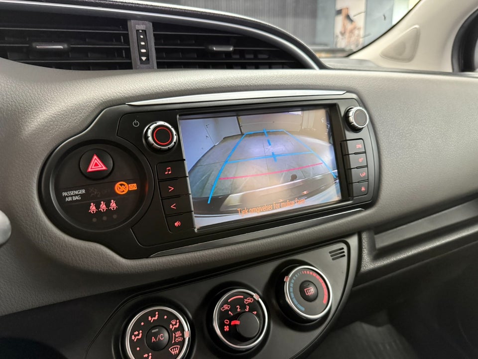 Toyota Yaris 1,0 VVT-i T2 Komfort 5d