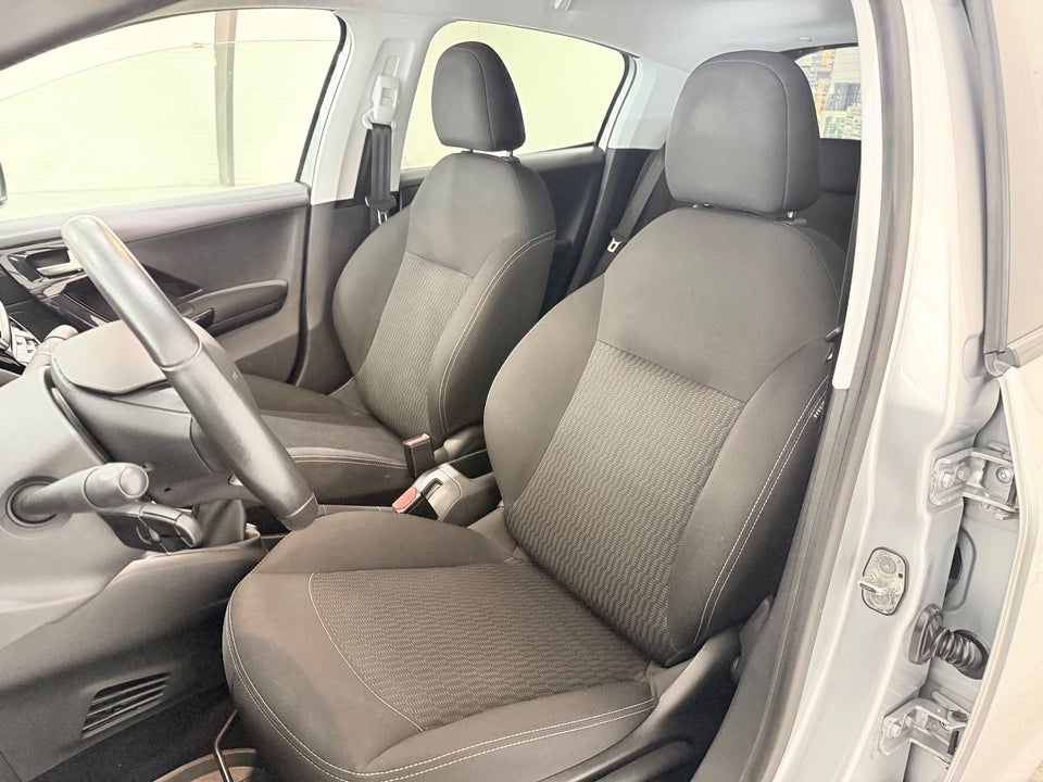 Peugeot 208 1,6 BlueHDi 100 Active+ 5d