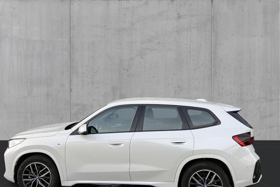 BMW iX1 eDrive20 M-Sport 5d