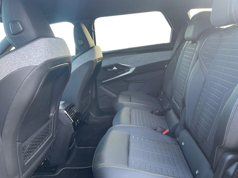 Peugeot e-5008 77 GT Pack 7prs 5d