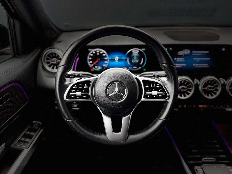 Mercedes EQB300 Progressive 4Matic 5d