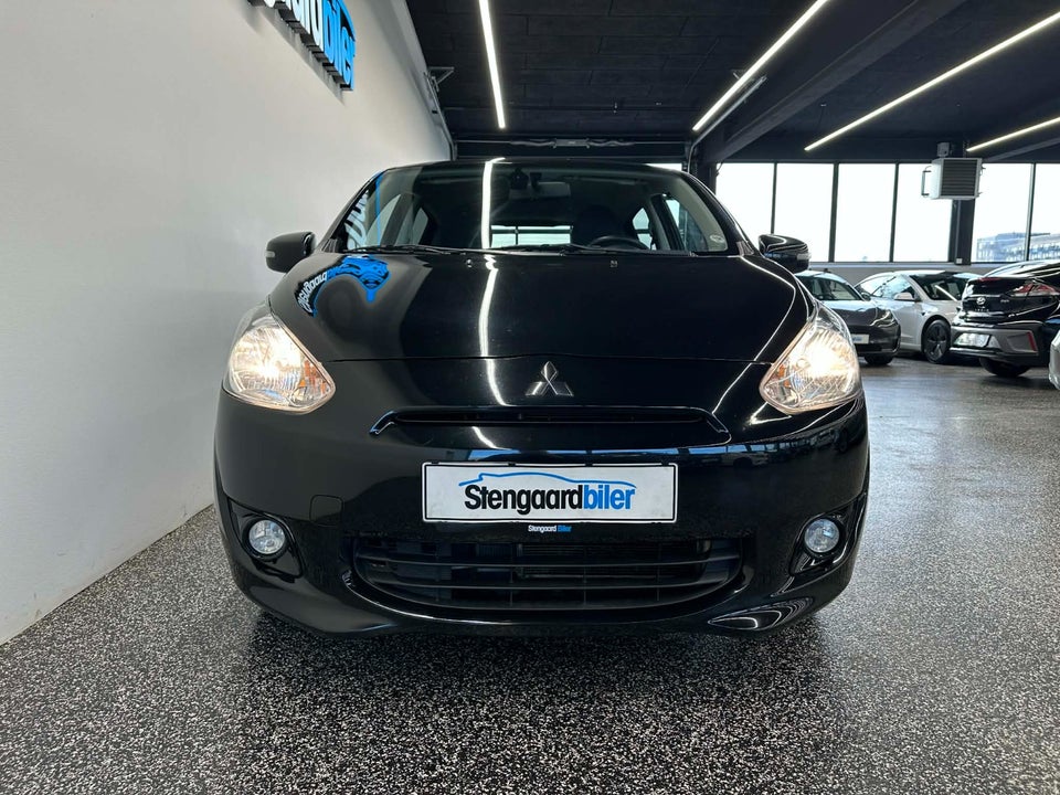 Mitsubishi Space Star 1,2 Black & White CVT 5d