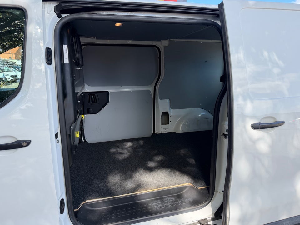 Toyota ProAce 2,0 D 180 Medium Comfort aut. 6d