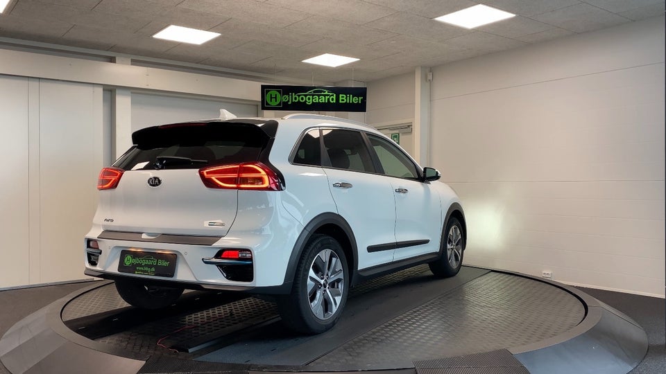 Kia e-Niro 64 Premium 5d