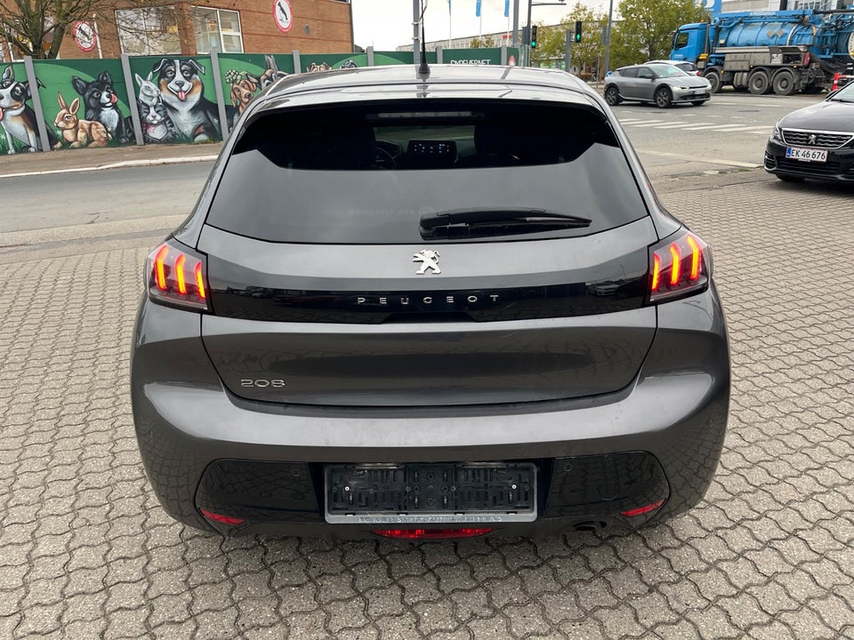 Peugeot 208 1,2 PureTech 100 Allure Sky 5d