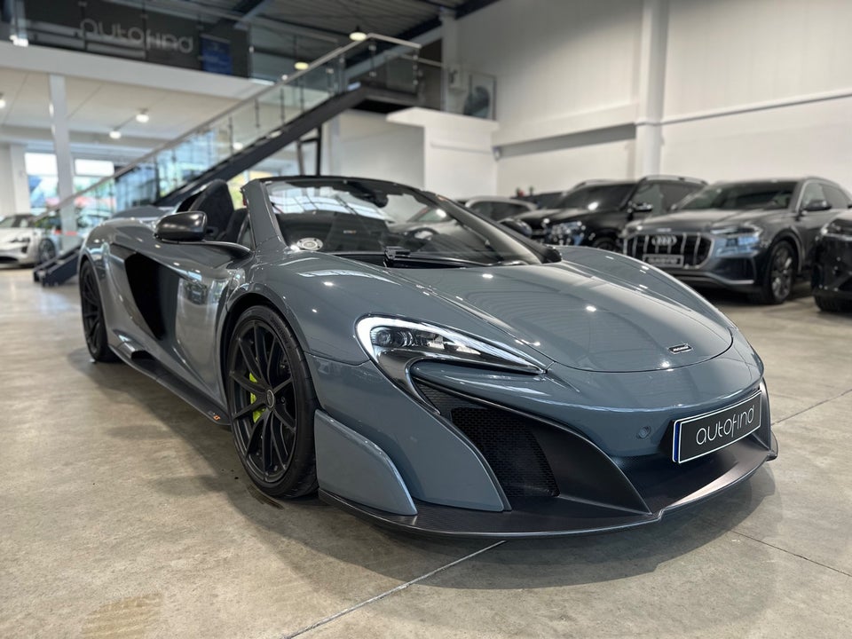 McLaren 675LT 3,8 Spider 2d