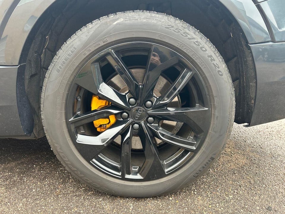 Audi e-tron 55 Prestige quattro 5d