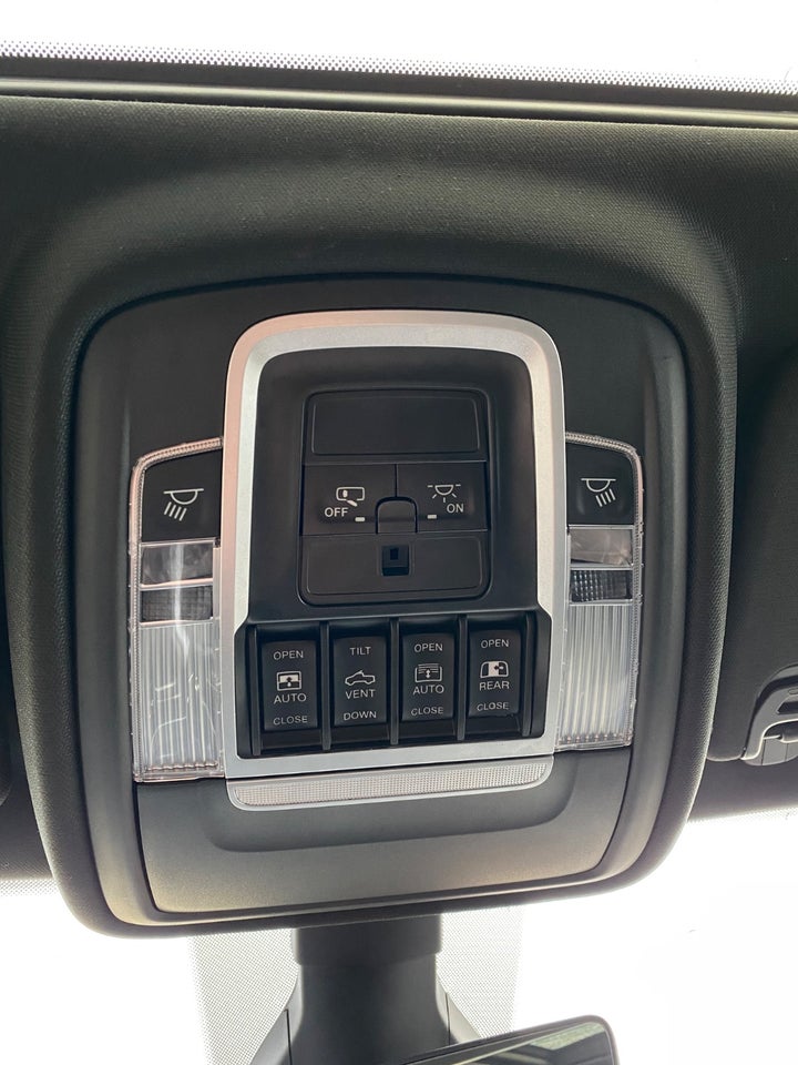 Dodge RAM 1500 5,7 V8 Hemi Laramie Sport aut. 4d