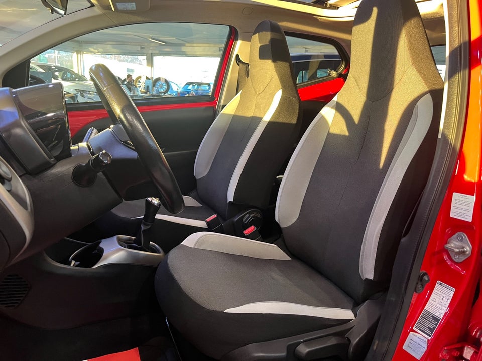 Toyota Aygo 1,0 VVT-i x-sky 5d