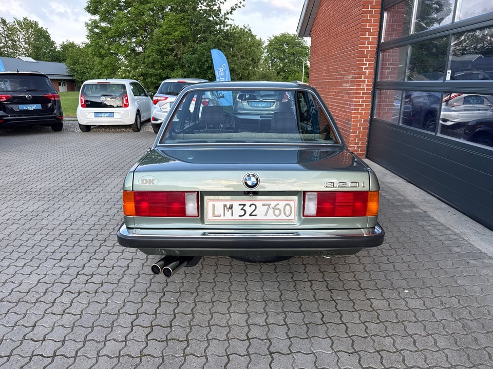 BMW 320i 2,0 2d