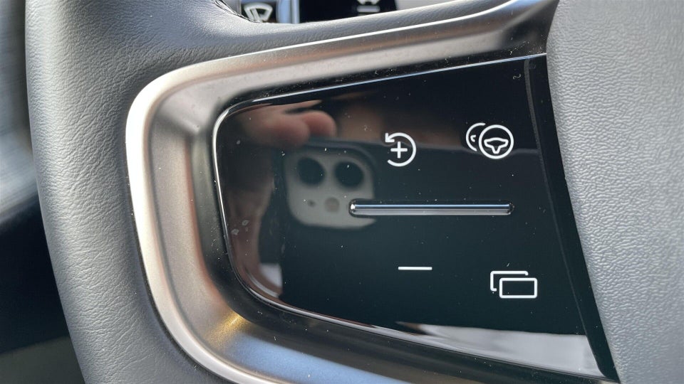 Volvo EX30 Extended Range Plus 5d