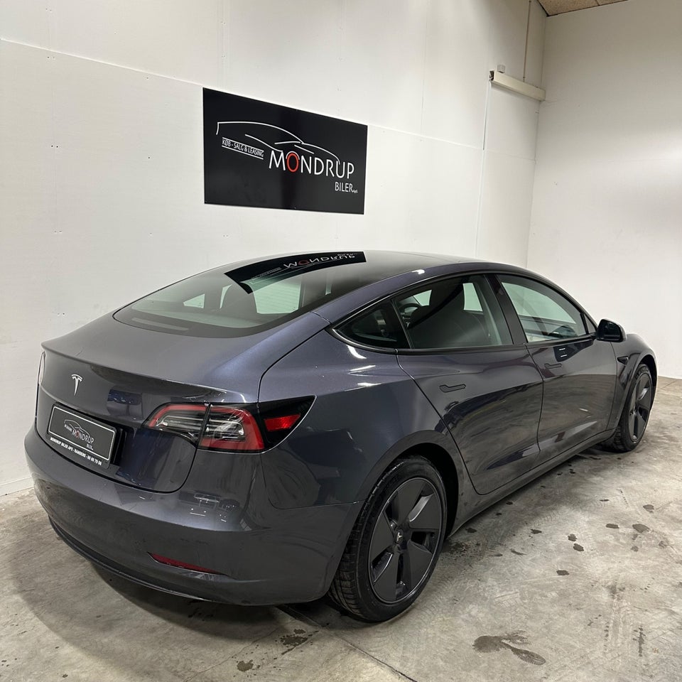 Tesla Model 3 RWD 4d