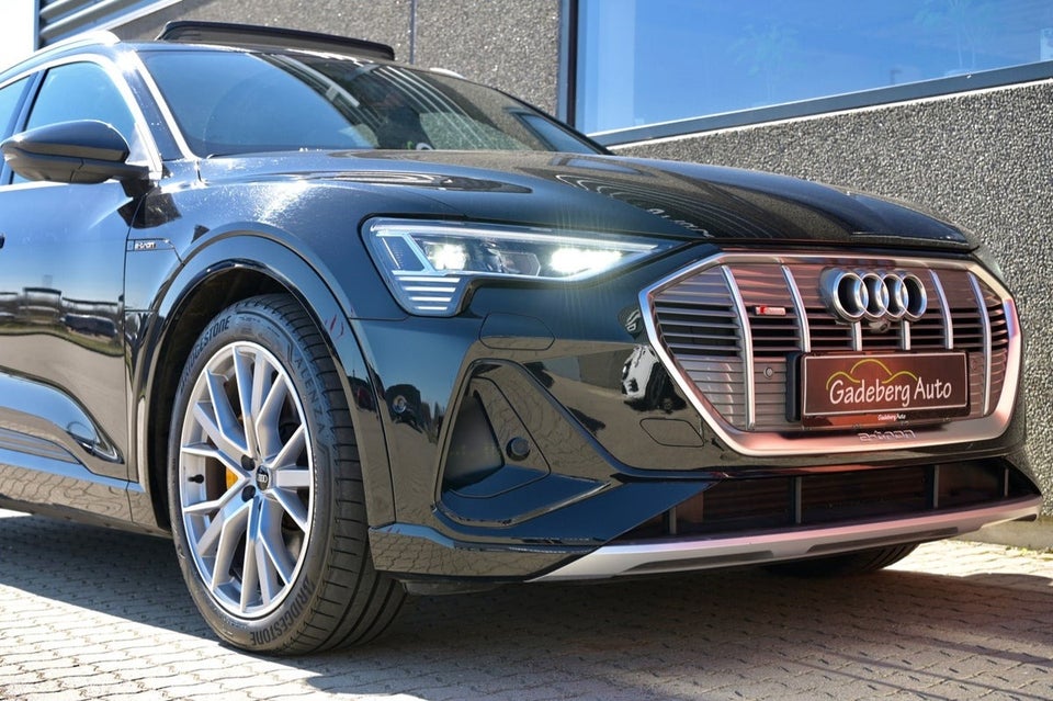 Audi e-tron 55 S-line quattro 5d