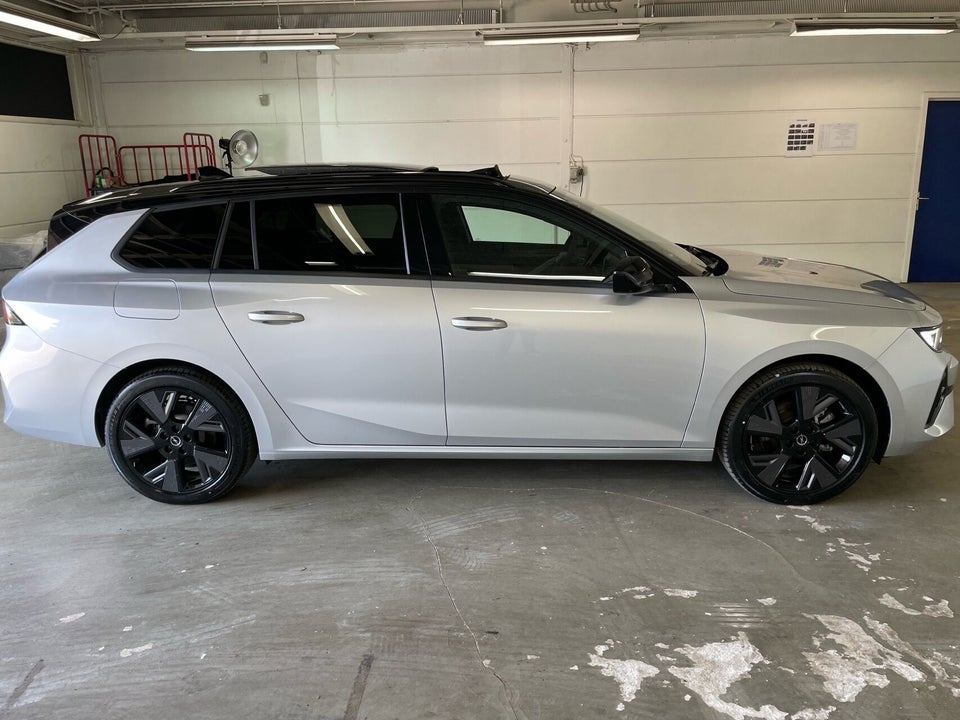 Opel Astra-e 54 GS 5d