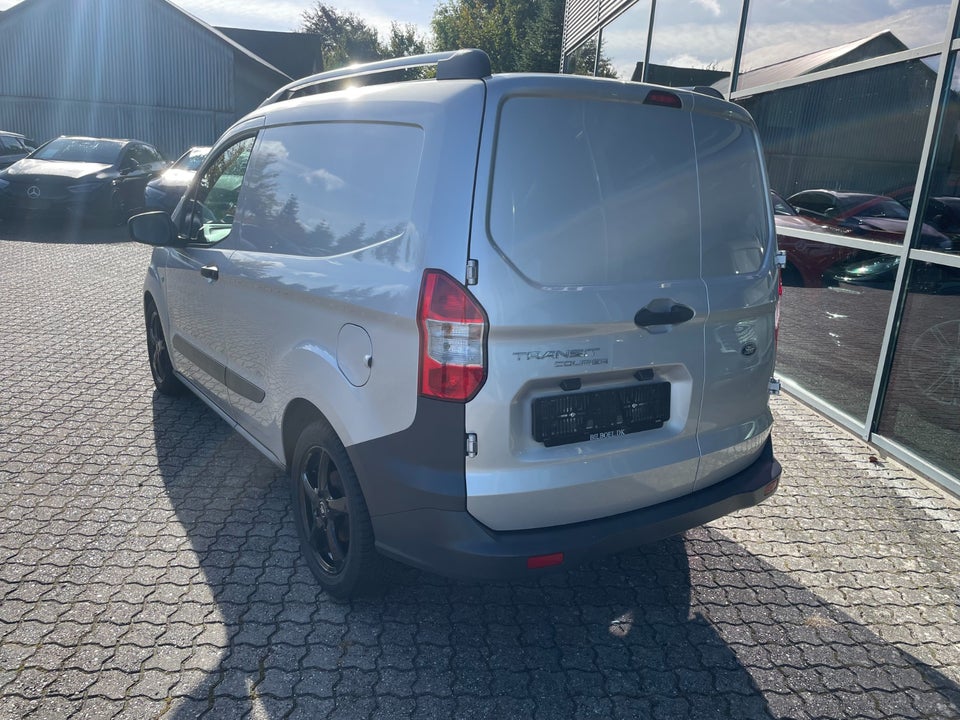 Ford Transit Courier 1,0 EcoBoost Limited