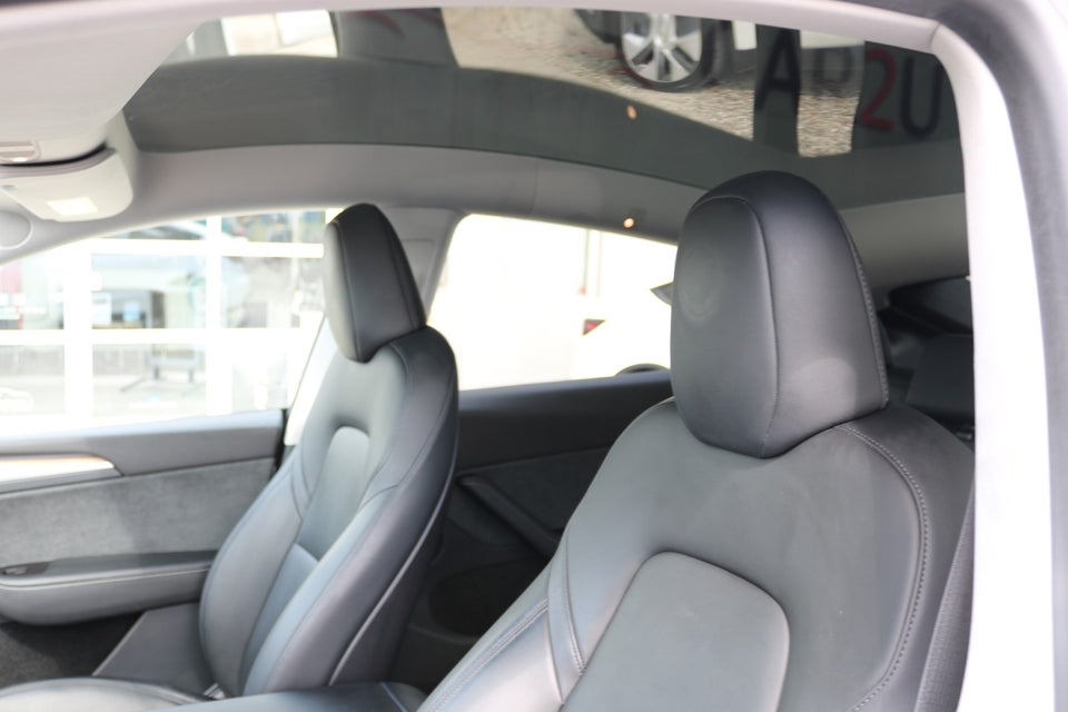 Tesla Model Y RWD 5d