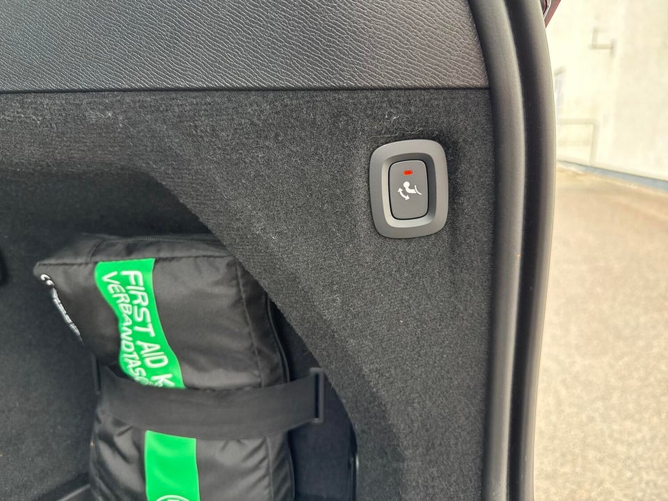 Volvo XC90 2,0 T8 ReCharge Ultra Dark aut. AWD 7prs 5d