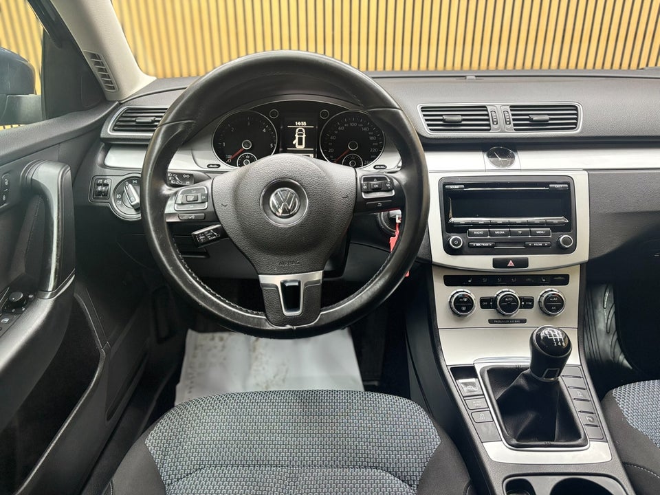 VW Passat 1,6 TDi 105 Comfortline BMT 4d
