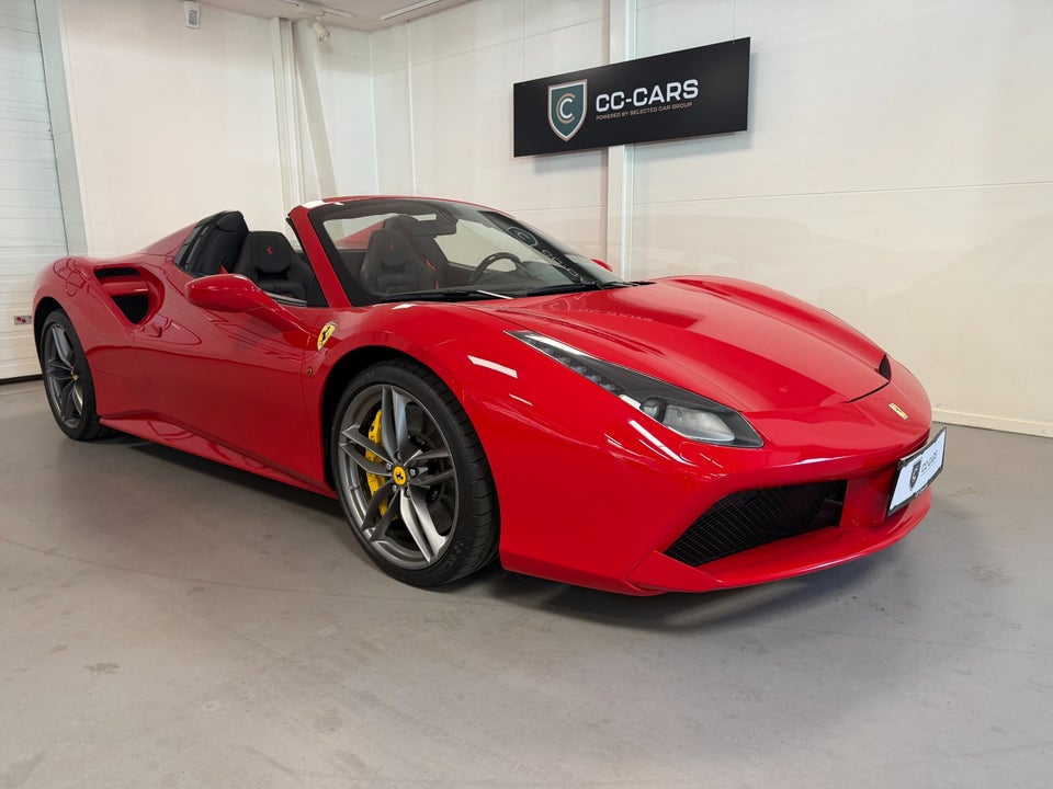 Ferrari 488 Spider 3,9 DCT 2d