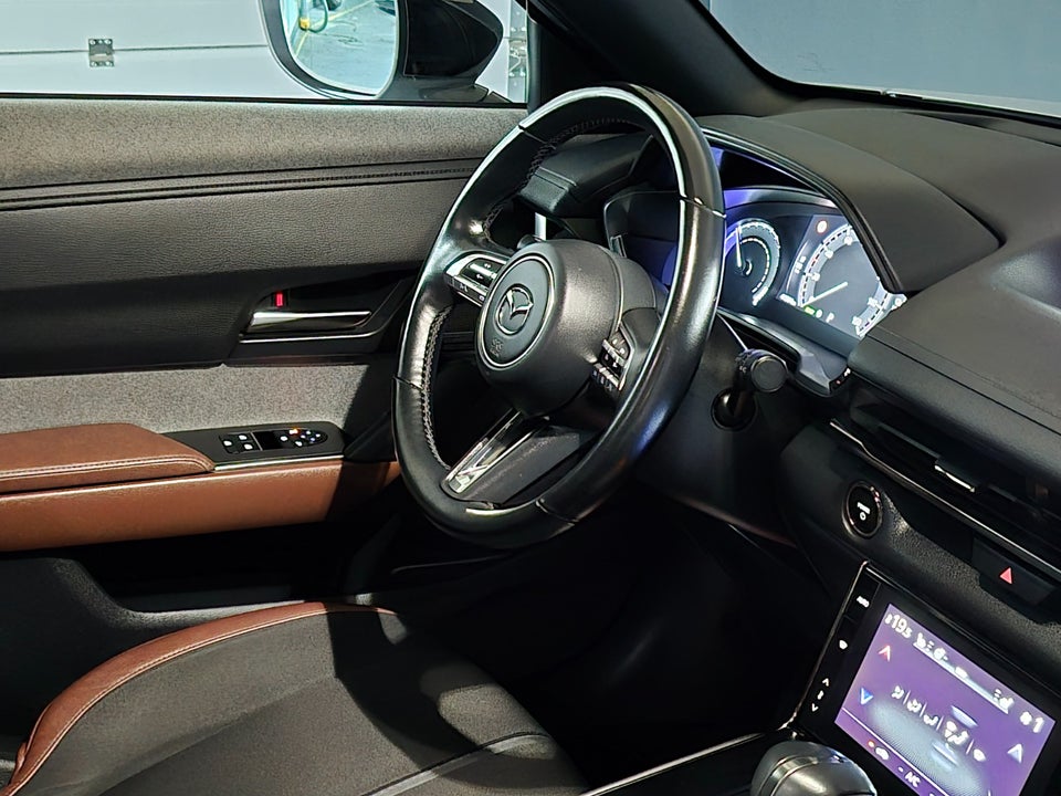 Mazda MX-30 e-SkyActiv Cosmo 5d
