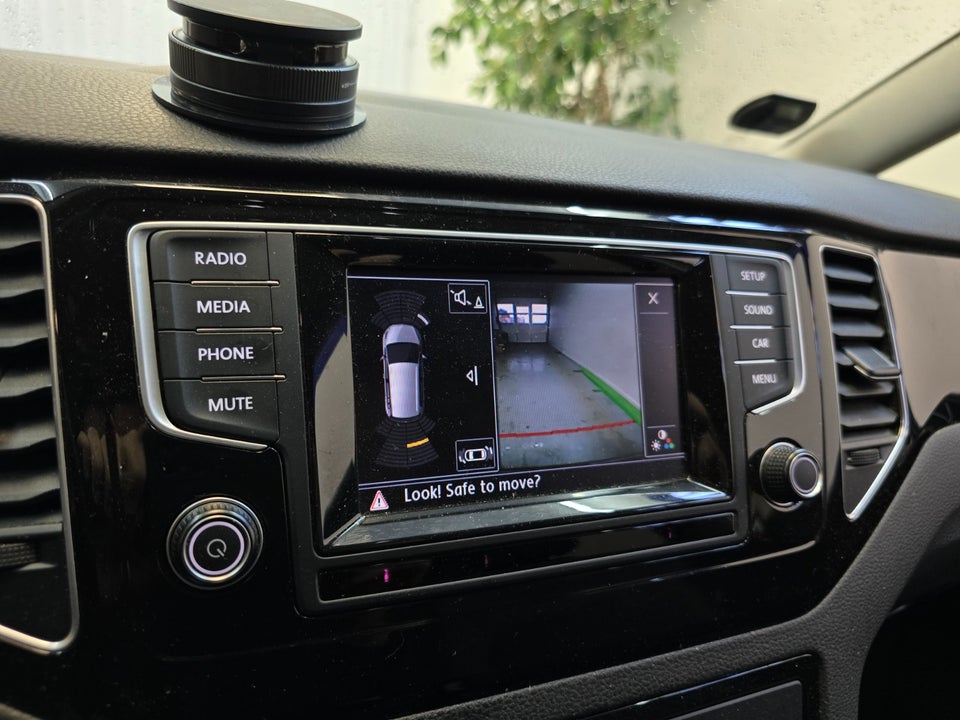 VW Golf Sportsvan 1,6 TDi 110 Comfortline DSG BMT 5d