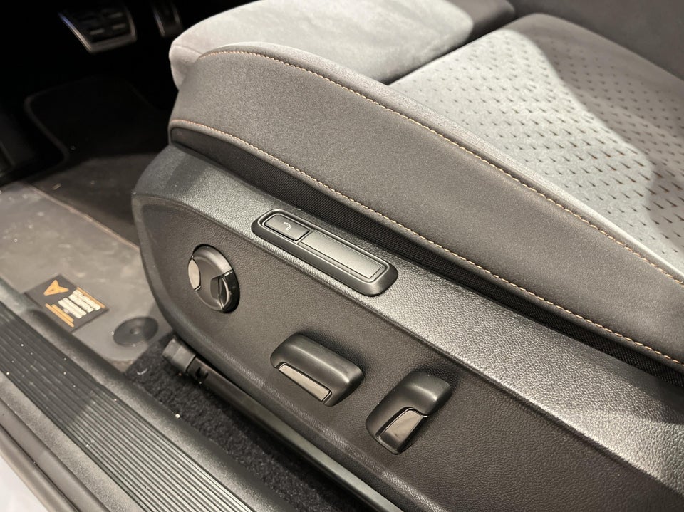 Cupra Born 77 e-Boost 5d