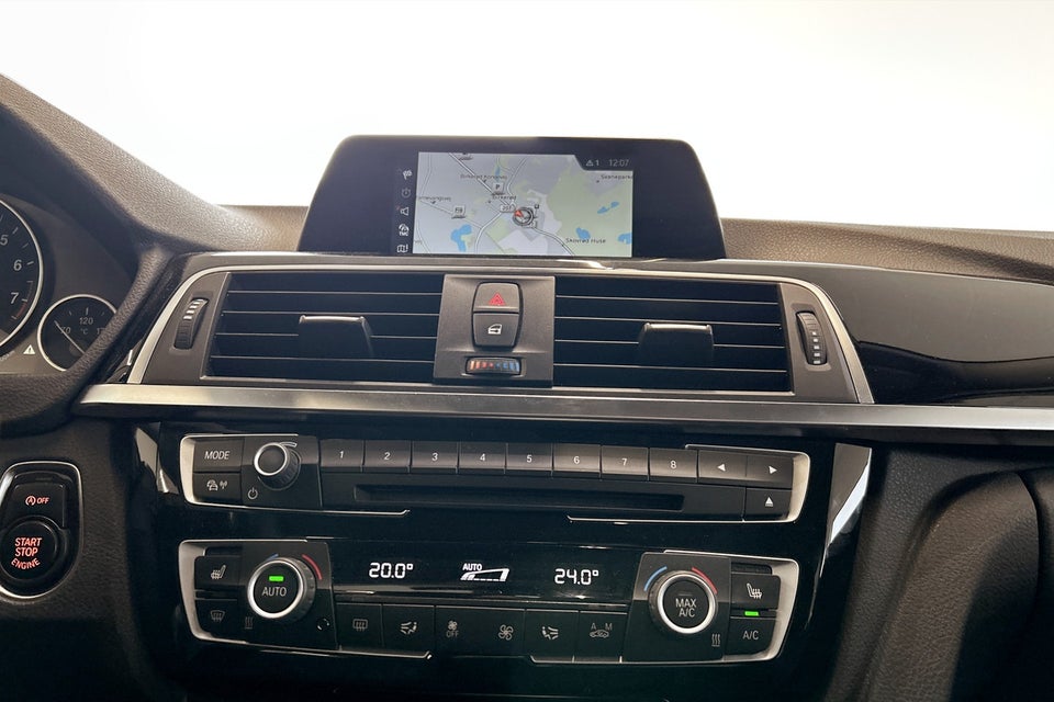 BMW 320i 2,0 Touring Executive aut. 5d