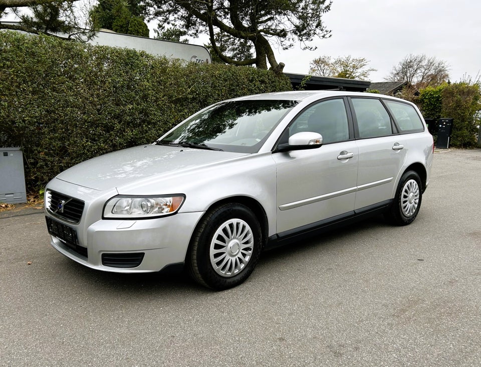 Volvo V50 1,8 Kinetic 5d