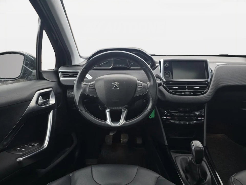 Peugeot 2008 1,2 e-THP 110 Allure Sky 5d