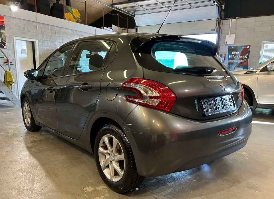 Peugeot 208 1,4 e-HDi 68 Access ESG 5d