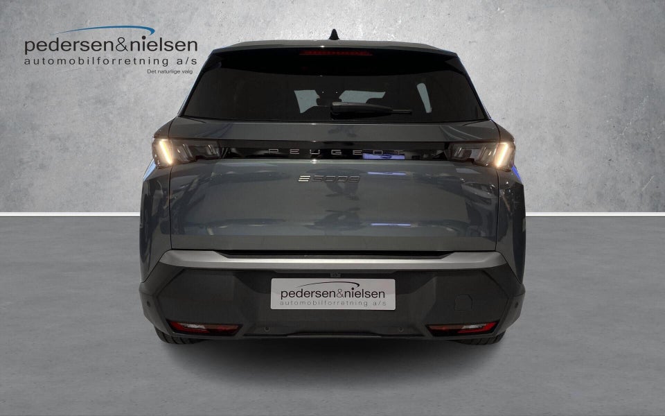 Peugeot e-5008 77 Allure 7prs 5d