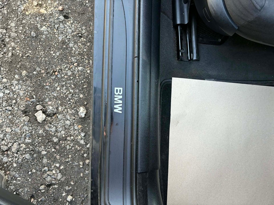 BMW 320d 2,0 Touring 5d