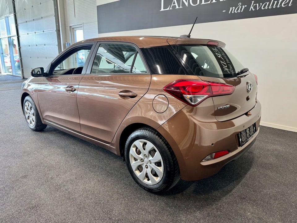Hyundai i20 1,25 Vision 5d