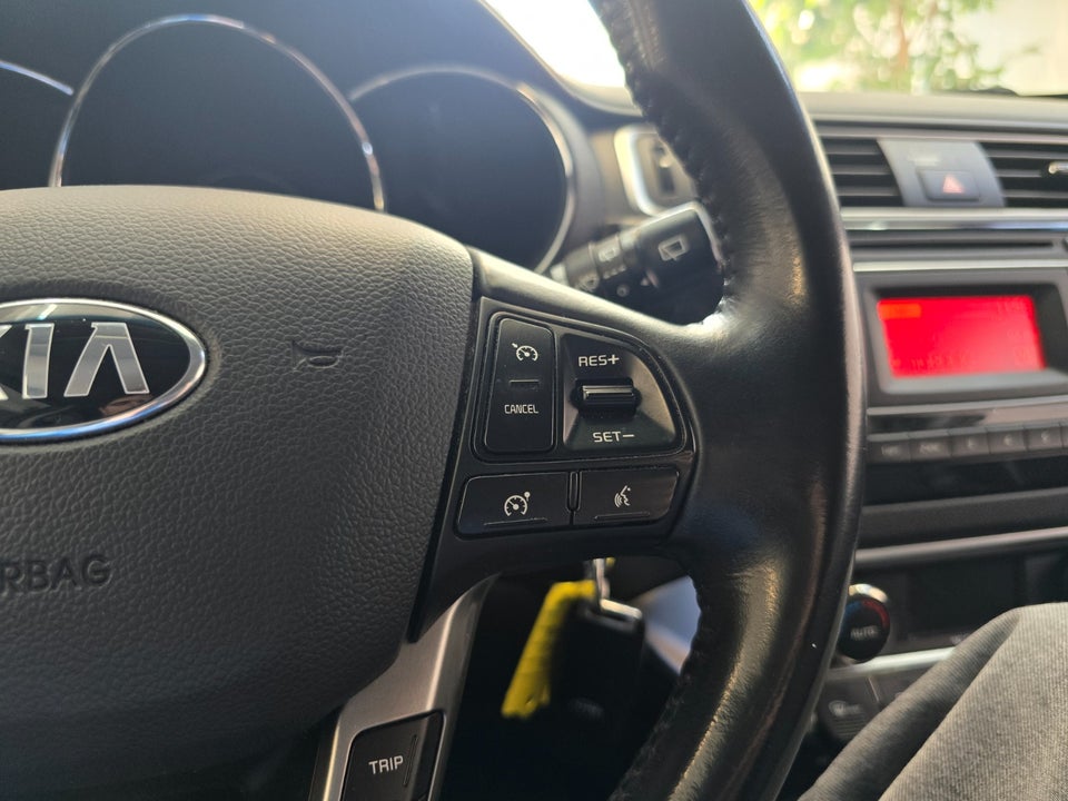 Kia Rio 1,4 CVVT Attraction 5d